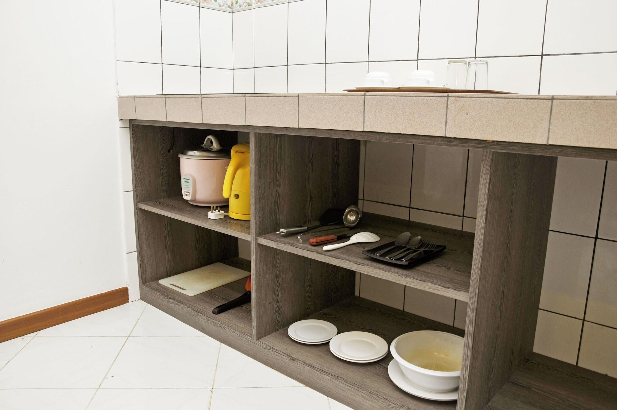 Promenade Service Apartment Kota Kinabalu Kültér fotó