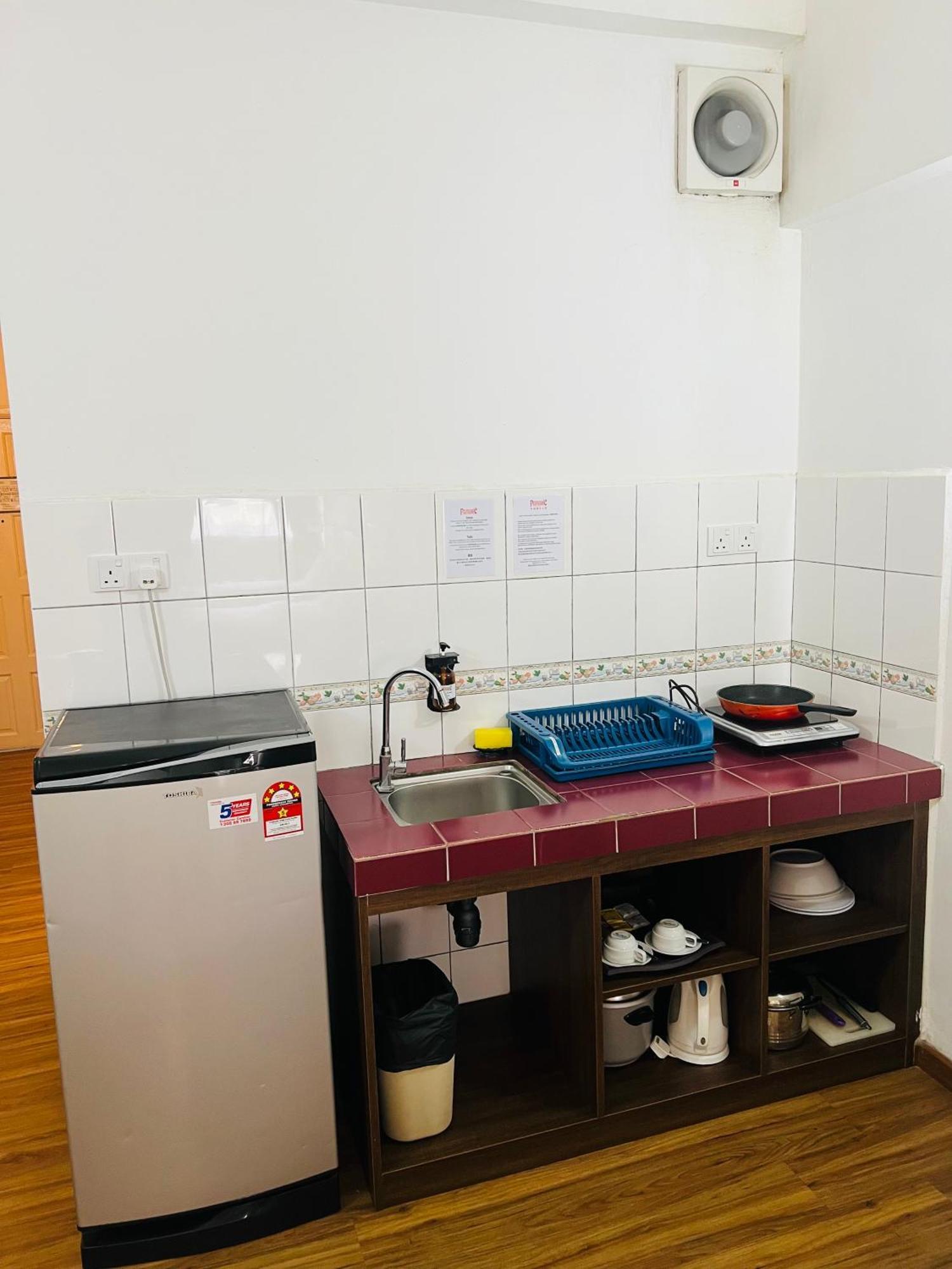 Promenade Service Apartment Kota Kinabalu Kültér fotó