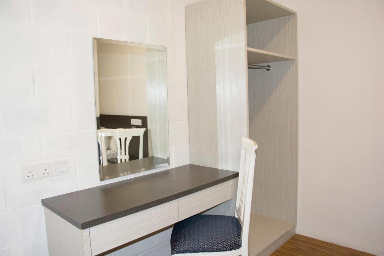 Promenade Service Apartment Kota Kinabalu Kültér fotó